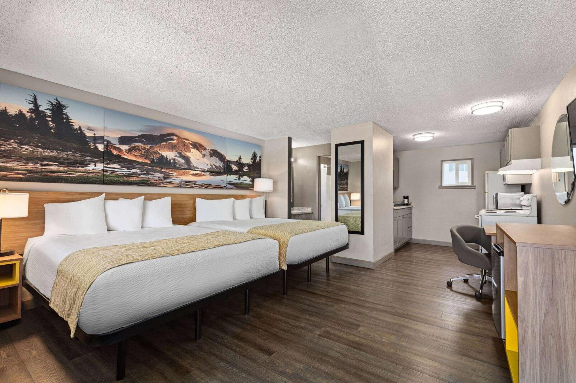 Days Inn By Wyndham Lakewood South Tacoma Buitenkant foto