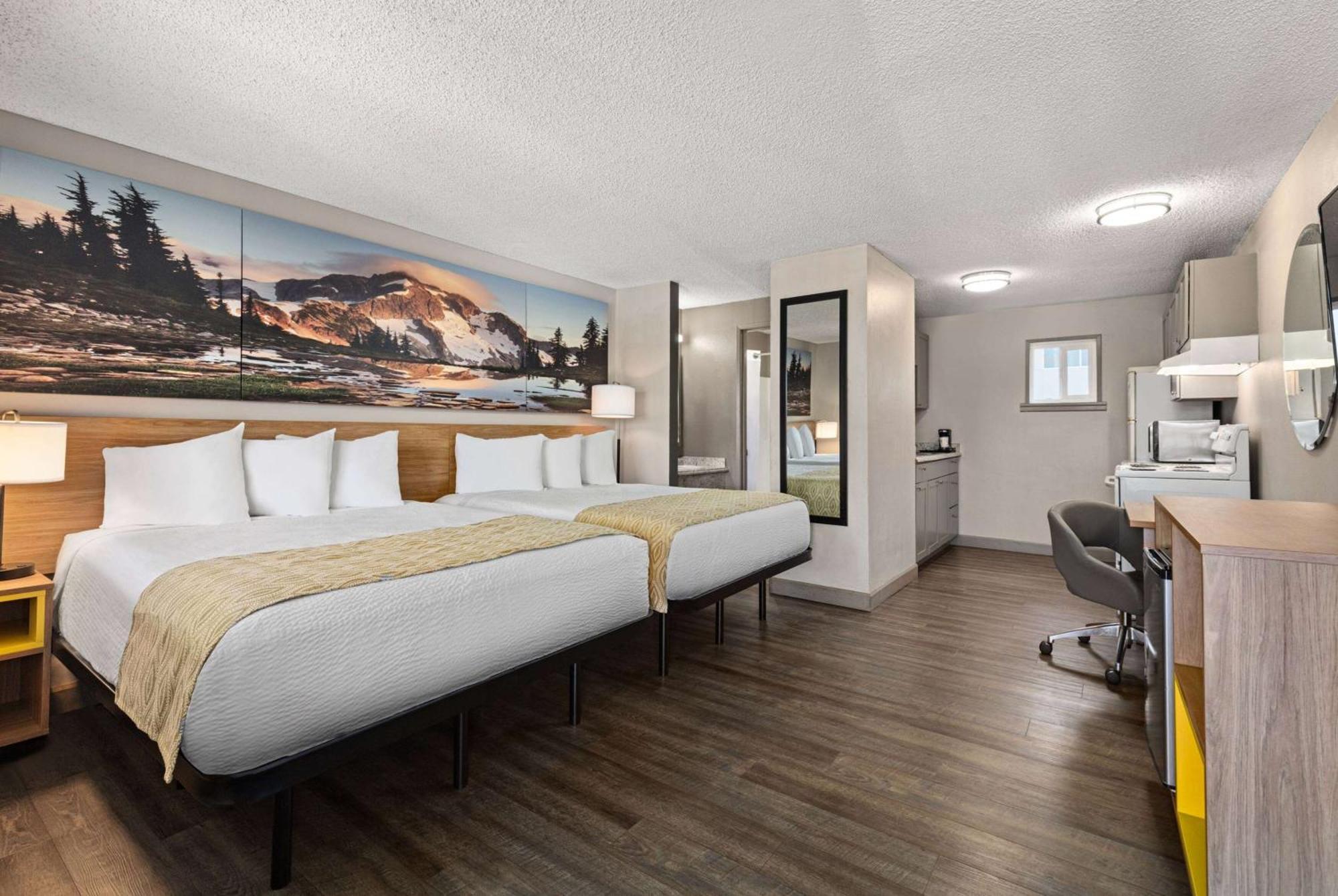 Days Inn By Wyndham Lakewood South Tacoma Buitenkant foto